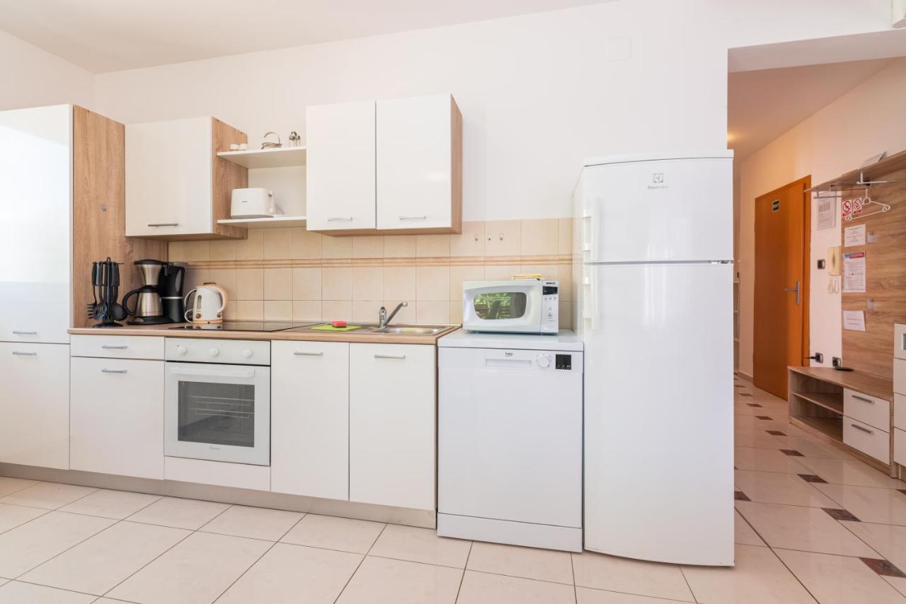Apartment Lovorka 5 Башка Екстер'єр фото