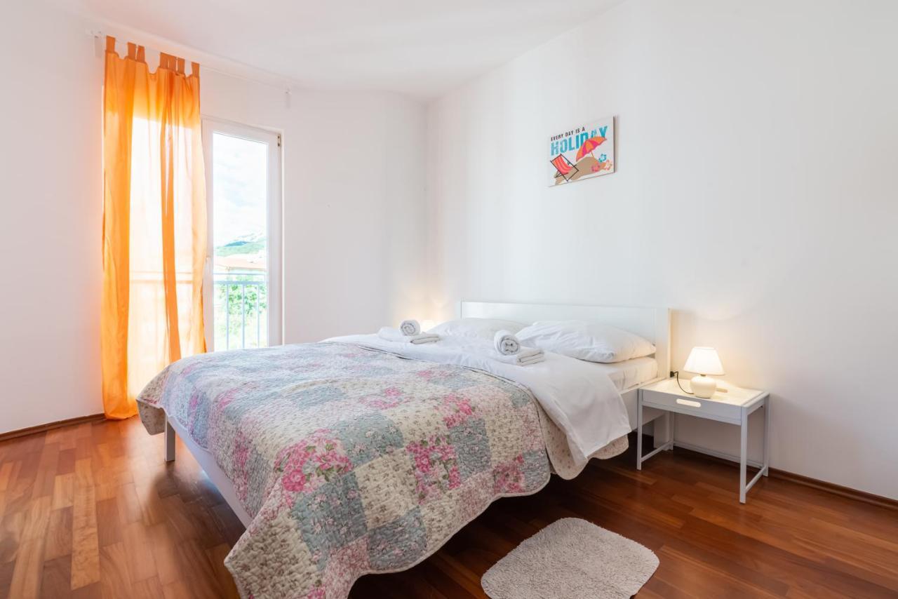 Apartment Lovorka 5 Башка Екстер'єр фото