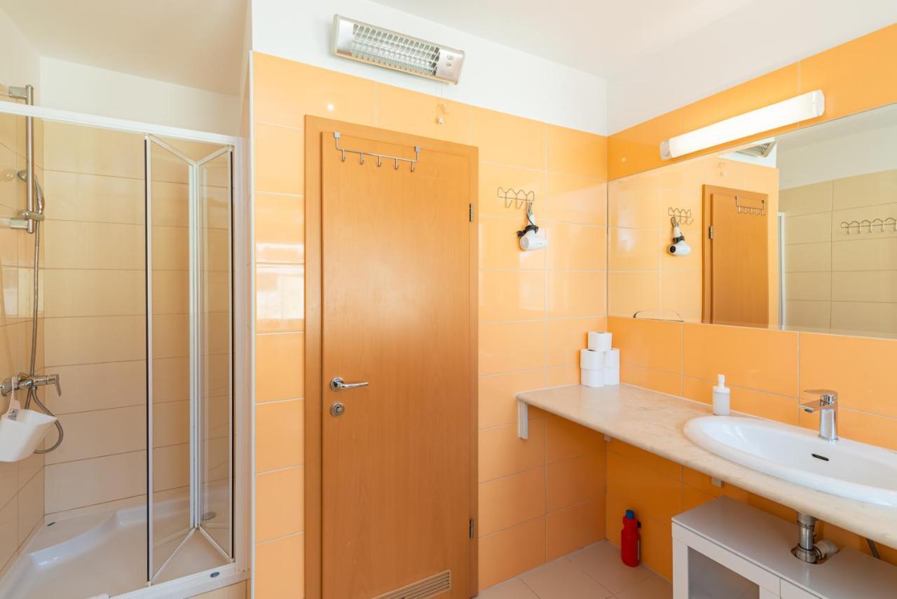 Apartment Lovorka 5 Башка Екстер'єр фото